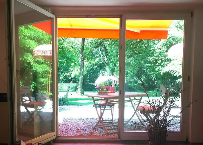 House Apricot * Krefeld