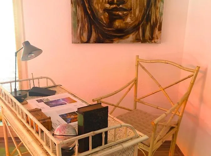 House Apricot Lodge *