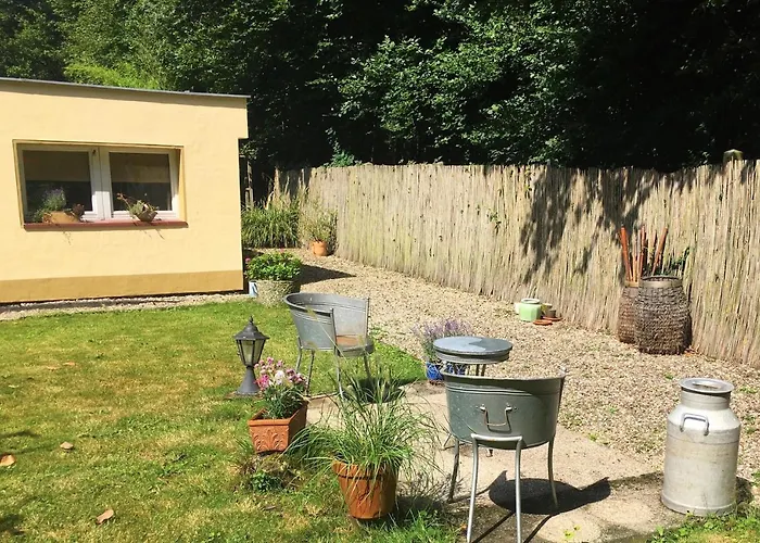 Lodge House Apricot Krefeld